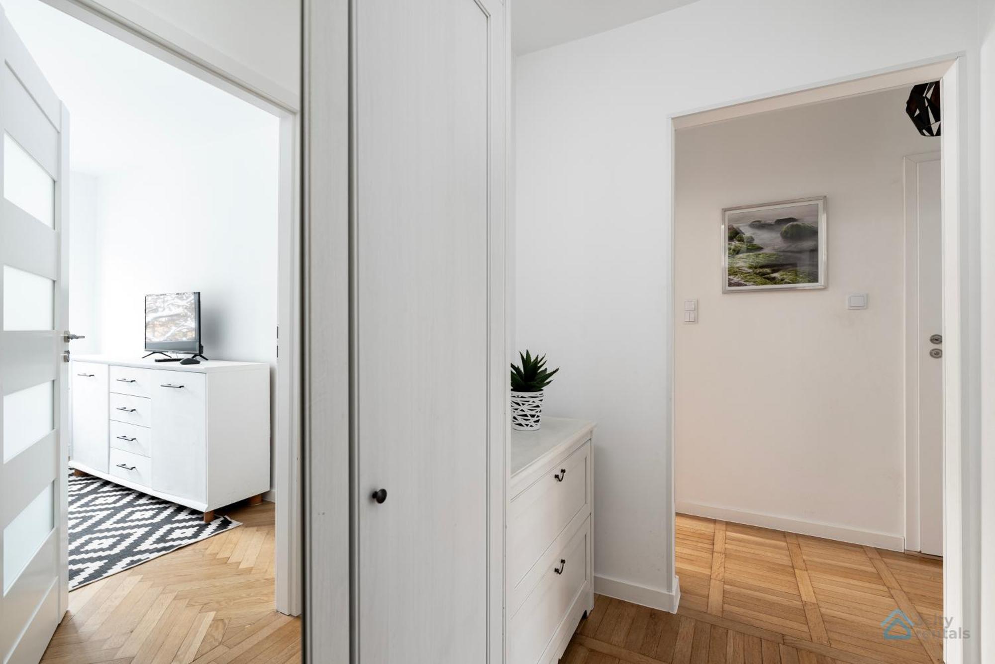 Elegant 3city In With Parking By Renters *