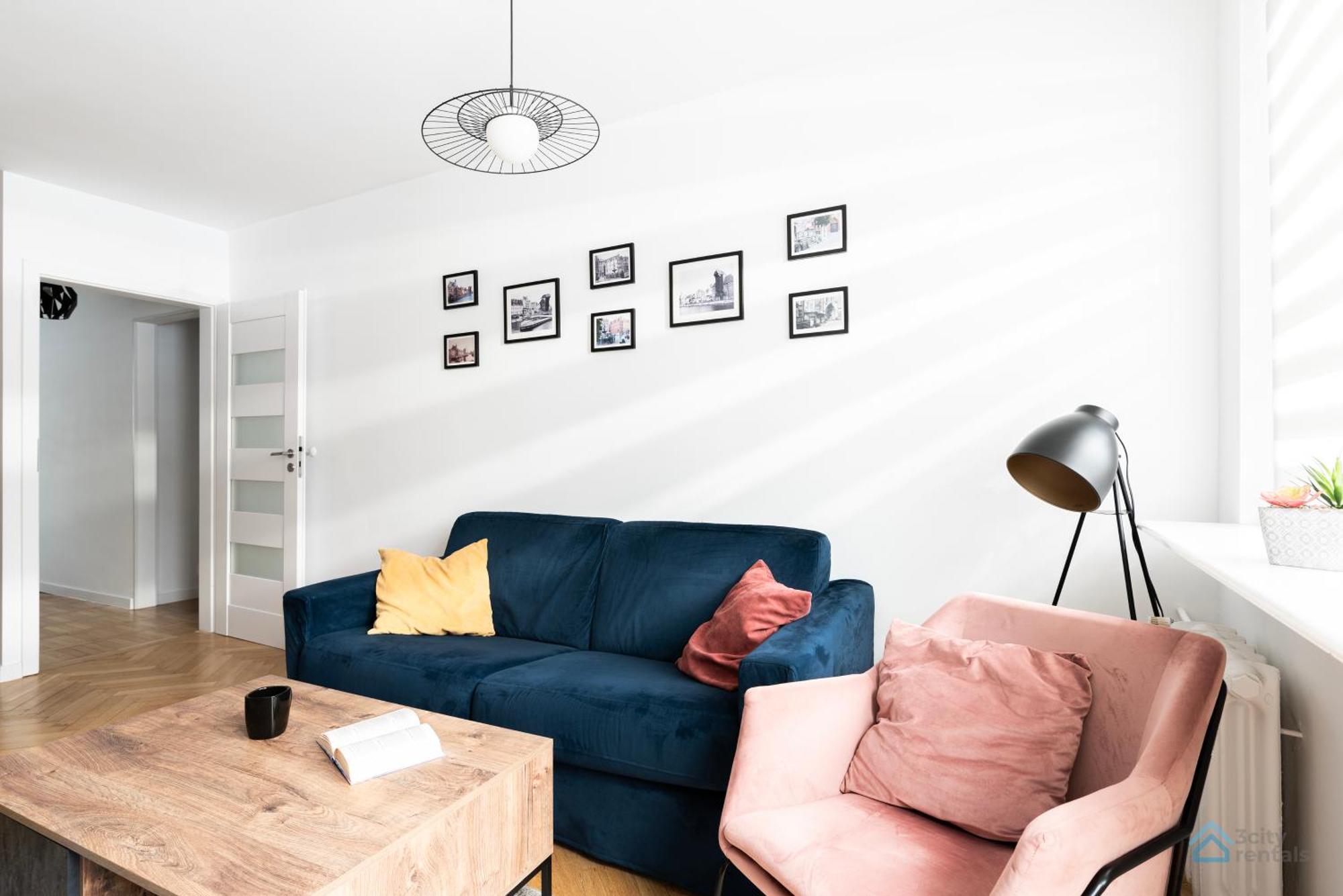Elegant 3city In With Parking By Renters Apartment